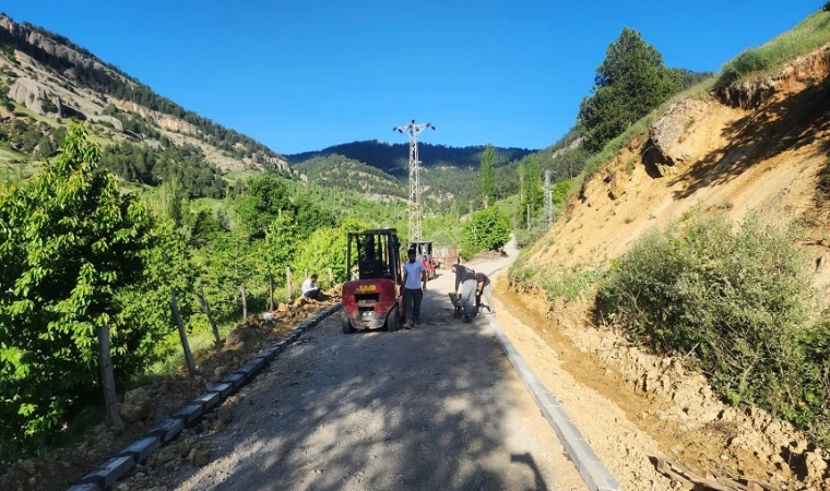 Büyükşehir, Göksun Kırsalında Ulaşımı İyileştiriyor