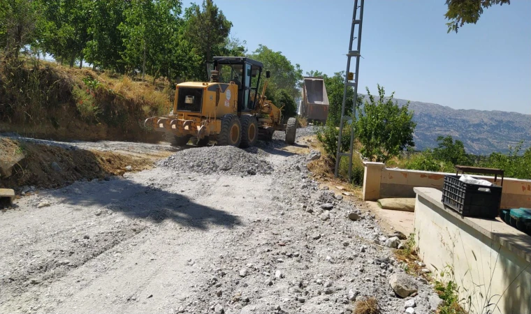 "Kabasakal Ve Boyalı Mahallelerimizde Yol Çalışmalarımız Devam Ediyor"