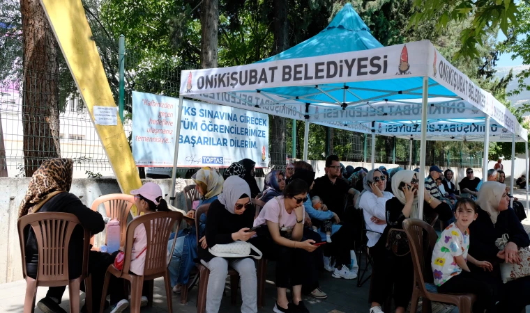 Onikişubat Belediyesi, YKS’ye giren öğrencilerin ve ailelerinin sınav heyecanına ortak oldu