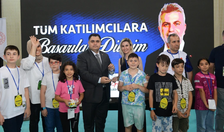 Robotik ve Teknoloji Festivali, 7’den 70’e Binlerce Misafirini Ağırladı