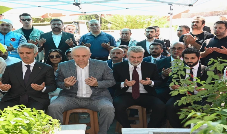 15 Temmuz Demokrasi ve Milli Birlik Günü’nde Şehitler Kabirleri Başında Anıldı