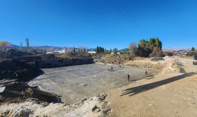 Büyükşehir’den Göksun’a 36 Metrelik Yeni Köprü