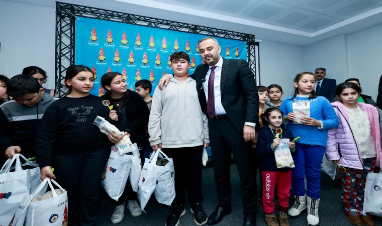 Başkan Toptaş’tan öğrencilere sıcak dokunuş