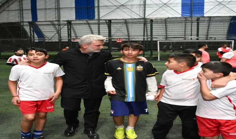 Zorlu Müsabakada Kazanan Dostluk Oldu