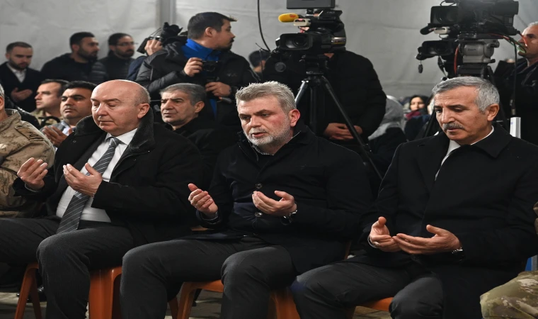 Deprem Şehitleri, Asrın Felaketinin Yıl Dönümünde Dualarla Yâd Ediliyor