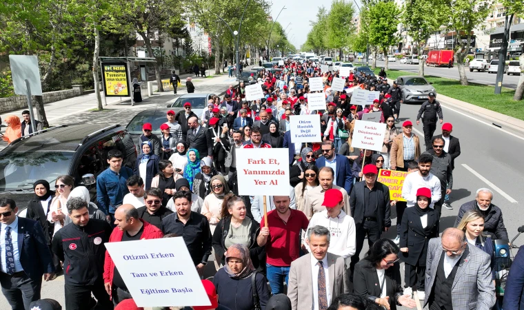 Farkındalık İçin Yürüdüler, Umutları Gökyüzüne Uçurdular