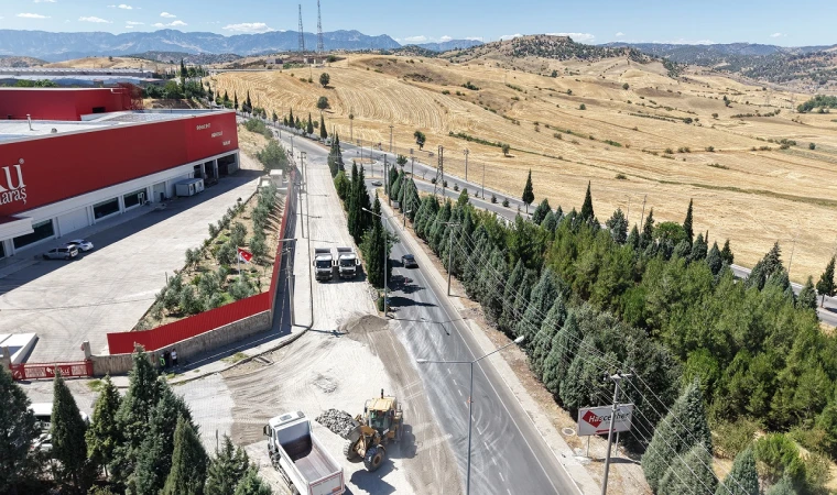 Büyükşehir, Onikişubat’ta OSB ve 2 Mahallenin Daha Ulaşımını İyileştiriyor