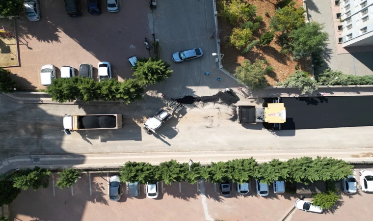 Onikişubat Belediyesi’nden Yirmiikigün Mahallesi’nde takdir toplayan asfalt çalışması