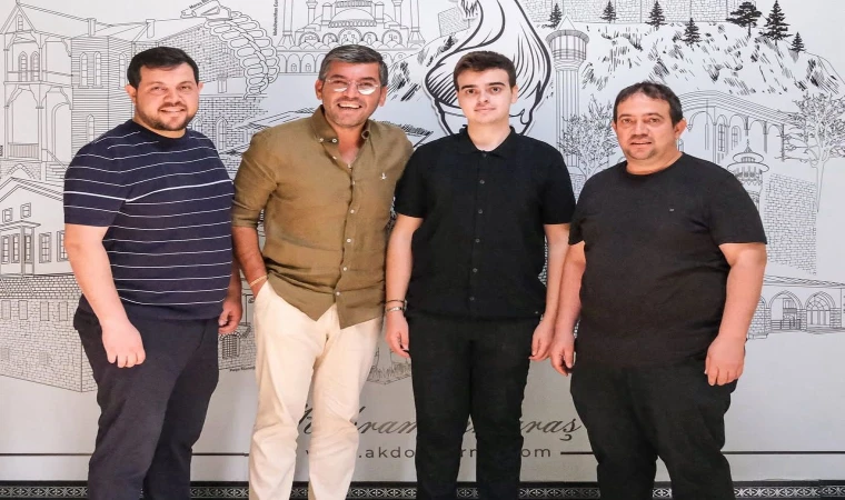 Kahraman Sponsor: Ahmet Davarcıoğlu ve AKDO, İstiklalspor’a Can Suyu Oldu