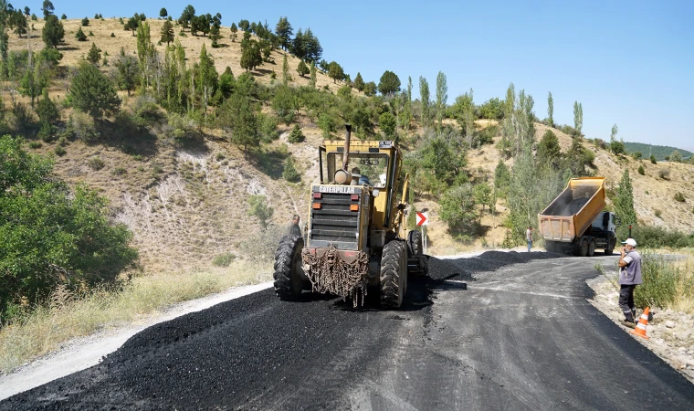 Büyükşehir’den Göksun Kırsalına 12 Milyonluk Yol Yatırımı Daha