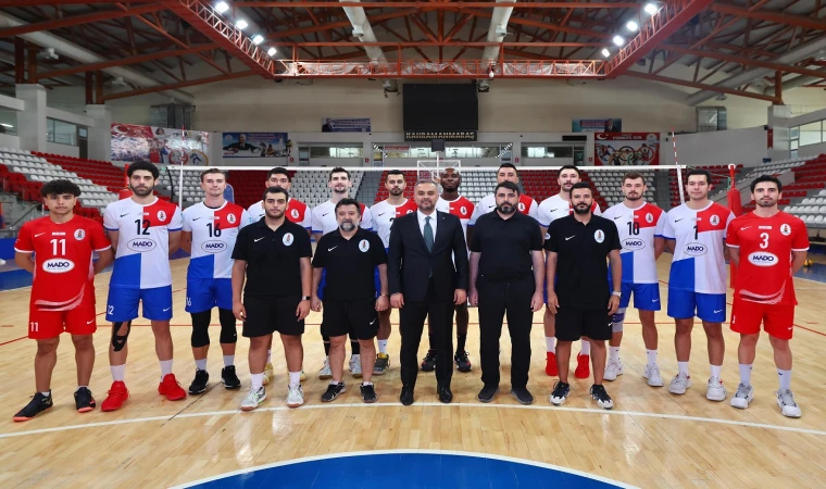 Onikişubat Belediyespor Voleybol Takımı kendi sahasında ilk maçına çıkıyor