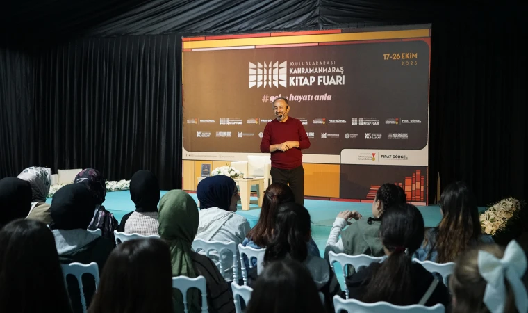 Tufan Gündüz, Kitap Fuarı’nda Tarihin Kapılarını Araladı