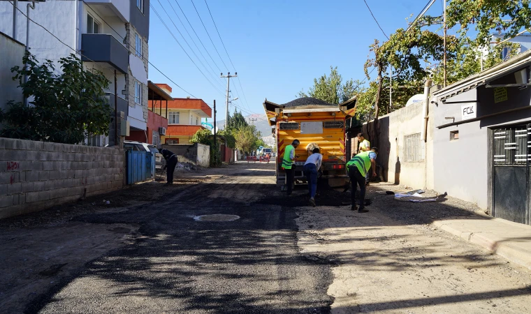 Yol Konforu İçin Asfalt Mesaisi Etap Etap Sürüyor
