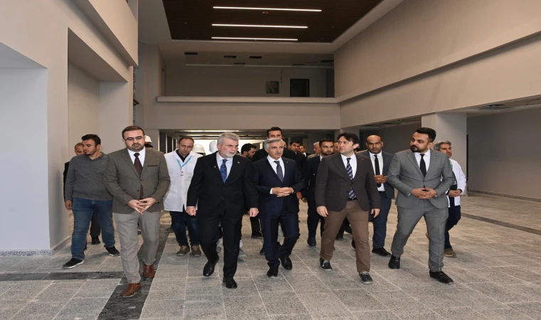 Başkan Görgel ve Vali Ünlüer, Ferhuş Sağlık Kompleksi’nde Yürütülen Çalışmaları Yerinde İnceledi