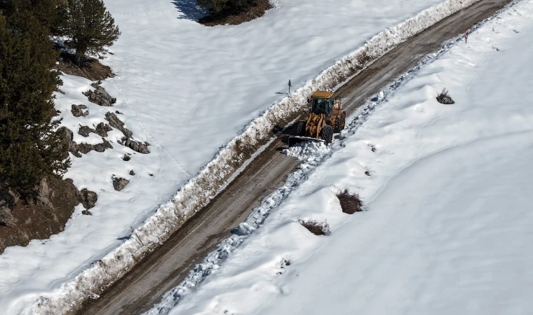 Büyükşehir’den Göksun Kırsalında Olumsuz Hava Koşullarıyla Etkin Mücadele