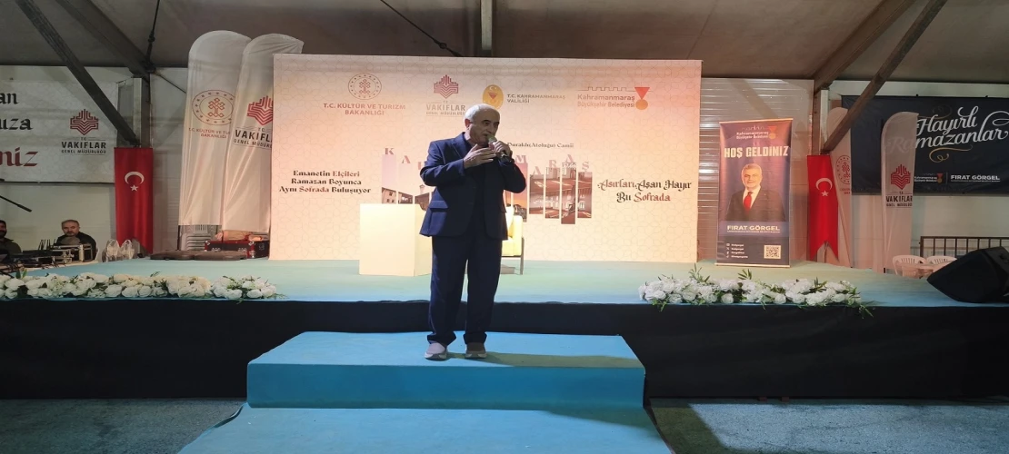 Nurullah Genç, Ramazan Akşamını Şiirleriyle Süsledi