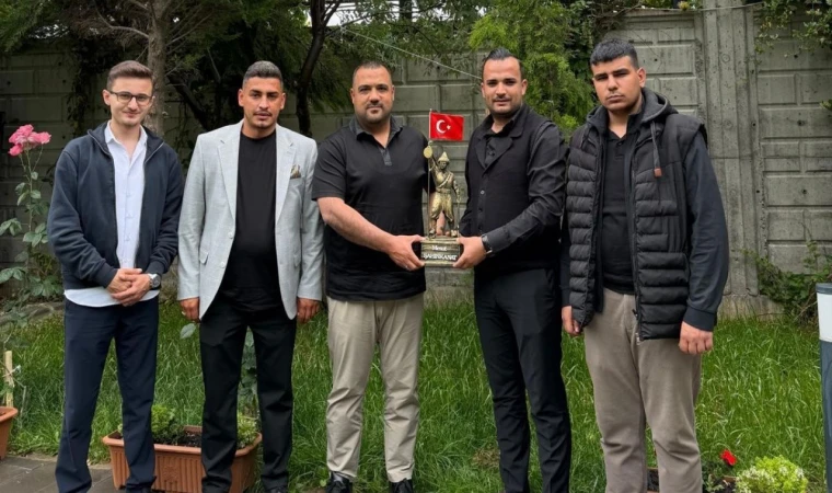 Kahramanmaraş'ta vefa ziyareti! Mesut Şahinkanat ve Ertuğrul Arslanhan bir araya geldi
