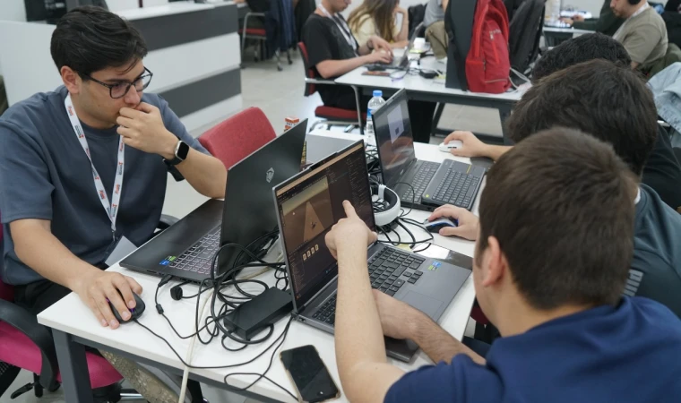 Pusula Maraş, Oyun Dünyasının Genç Yeteneklerini Bir Araya Getirdi; Game Jam Başladı