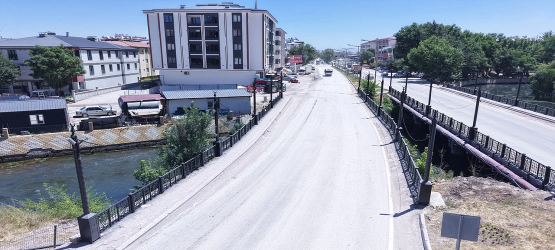 Elbistan’daki Köprüler Büyükşehir’in Dokunuşuyla Yenileniyor