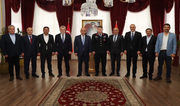 AK Parti Kahramanmaraş Heyeti İl Jandarma Komutanı Tataroğlu’nu Ziyaret Etti