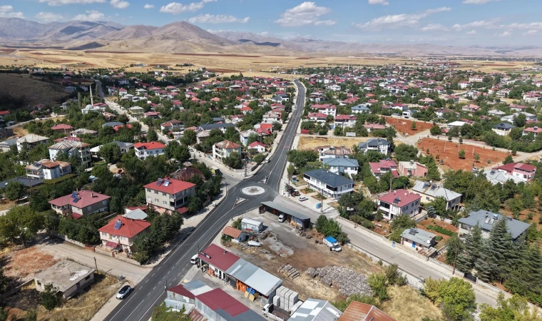 Büyükşehir, Afşin’de 3 Mahallenin Ulaşımını İyileştiren Yol Yatırımını Tamamladı