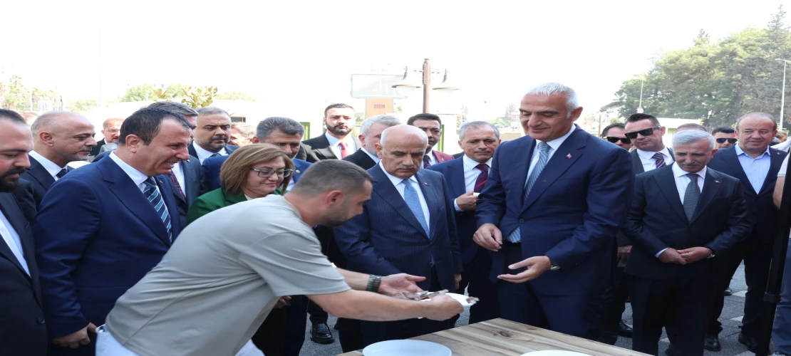 Zeyrek Döner’den Bakan Ersoy’a Maraş Lezzeti