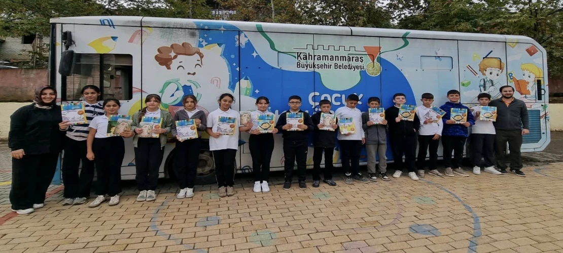 UNESCO Edebiyat Şehri’nde Kitap Sevgisi Mobil Kütüphaneyle Büyüyor