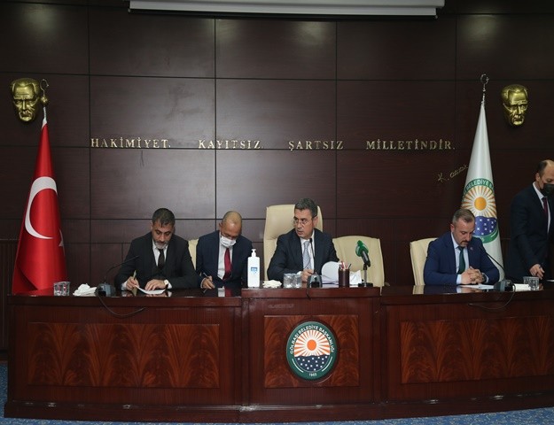 Başkan Şimşek Belediye Çalışanlarının Yüzünü Güldürdü