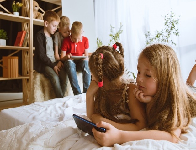 Ebeveynler Dikkat! Ekran Kullanımına Karşı Sınırlarınızı Belirleyin