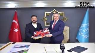 Başkan Yanılmaz Elbistan Belediyesini Ziyaret Etti