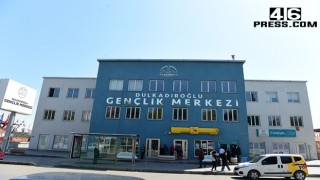 Gençlerden Dulkadiroğlu Gençlik Merkezi Kurslarına Yoğun İlgi