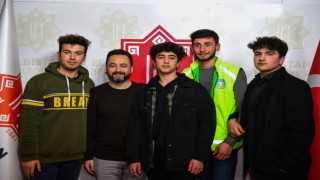 Gürbüz, “Gençlerimizin hayalleri gelecek adına beni umutlandırdı”