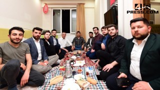 Başkan Güngör Gençlerle Sahur Yaptı