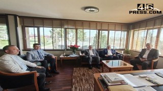 Güvenç, O Mahallenin İhtiyacı İçin İş İnsanından Söz Aldı