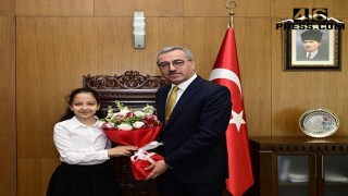 "Ulusal Egemenlik ve Çocuk Bayramımız Kutlu Olsun"