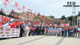 HAK-İŞ 1 Mayıs'ta Meydana İndi İşçilerin Sesi Oldu