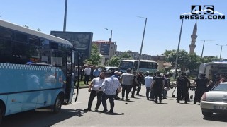 Yola Fırlayan Yayaya Halk Otobüsü Çarptı