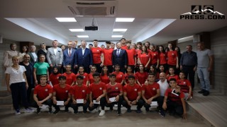 Adil Sani Konukoğlu Spor Lisesi Ödül Töreni