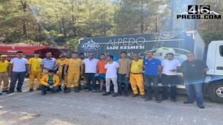 Alpedo Dondurma Marmaris’te Yangın Söndüren Kahramanlara Dondurma İkram Etti