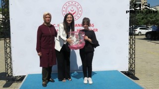 Şehit ve Gazi Çocuklarına Karne Hediyesi