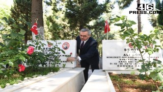 15 Temmuz Demokrasi ve Milli Birlik Günü’nde Şehitlik Ziyaret Edildi