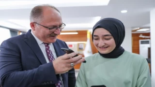 Bakan Özer’den Sivaslı LGS birincilerine tebrik