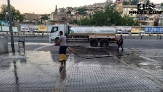 Büyükşehir Ekipleri Bayramda da Sahada