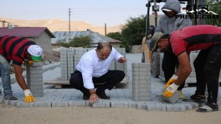 Afşin Koçovası Mahallesi’nde yol çalışmaları hız kesmeden devam ediyor