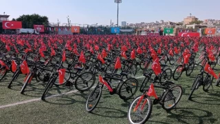Gazi şehirli gençlere 100 bin bisiklet