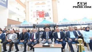 Onikişubat Belediyesi’nin yaptığı 147 konutun tapuları teslim edildi