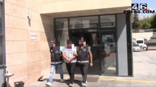Kahramanmaraş’ta sahte evrakla bankayı dolandırmak isteyen 2 kişi yakalandı