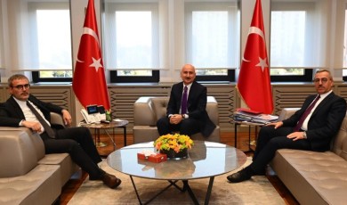 Bakan Karaismailoğlu İle Kuzey Çevre Yolu’ndaki Süreçler Görüşüldü