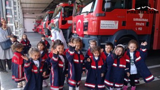 Üniformalarını Giyen Minik İtfaiyeciler Görev Başına Geçti