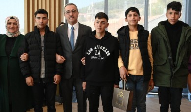 Başkan Güngör: “Her Zaman Yavrularımızın Yanındayız”